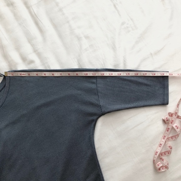 ❌ Tahari Stripped Short Sleeve Oversized Top - Picture 9 of 11